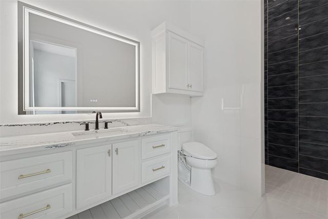 2718 W Wilshire Boulevard, Oklahoma City, OK 73116