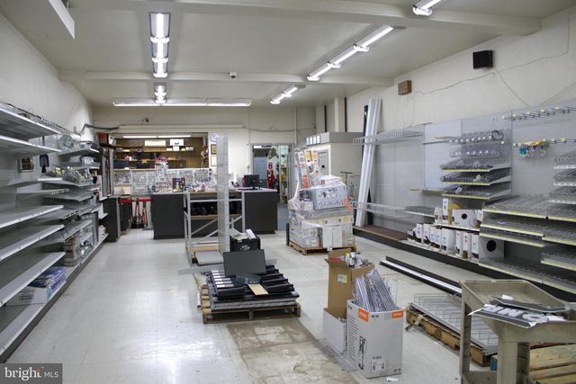 23-29 W MAIN ST, Mechanicsburg, PA 17055