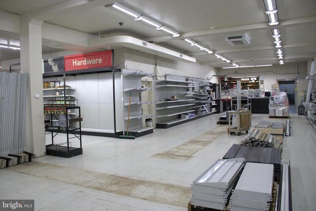 23-29 W MAIN ST, Mechanicsburg, PA 17055