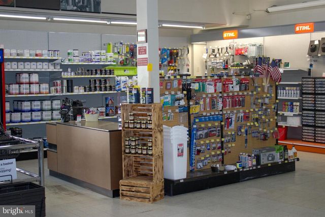 23-29 W MAIN ST, Mechanicsburg, PA 17055