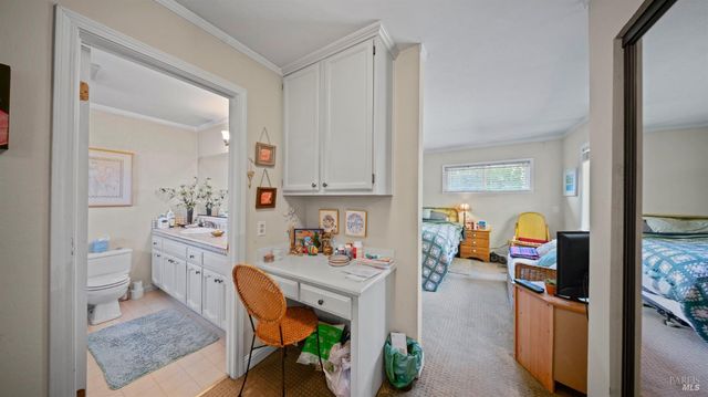 20 Carob Way, Novato, CA 94945