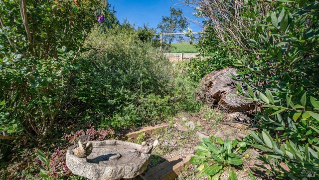 20 Carob Way, Novato, CA 94945