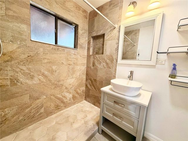 2036 NW 31ST AVENUE, Gainesville, FL 32605