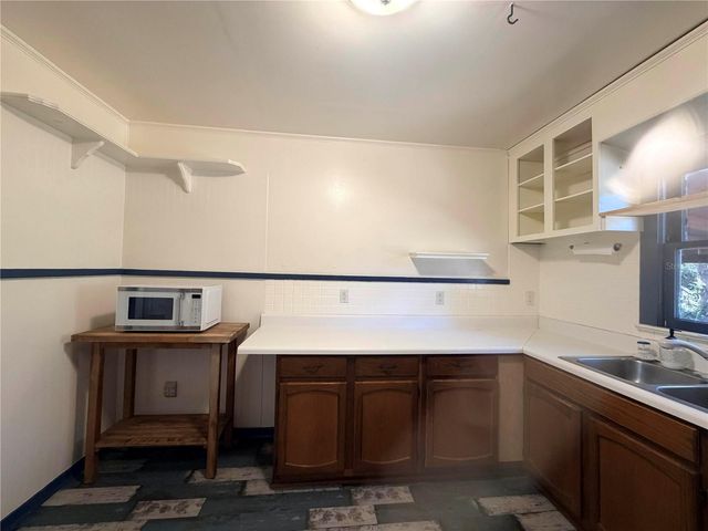 2036 NW 31ST AVENUE, Gainesville, FL 32605