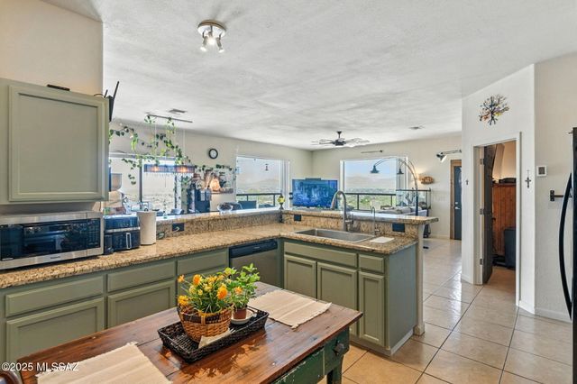 901 Via Puebla, Rio Rico, AZ 85648