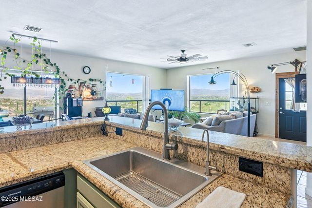 901 Via Puebla, Rio Rico, AZ 85648