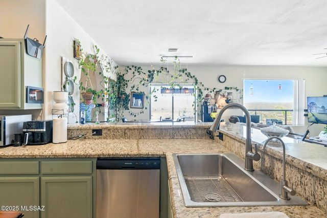 901 Via Puebla, Rio Rico, AZ 85648