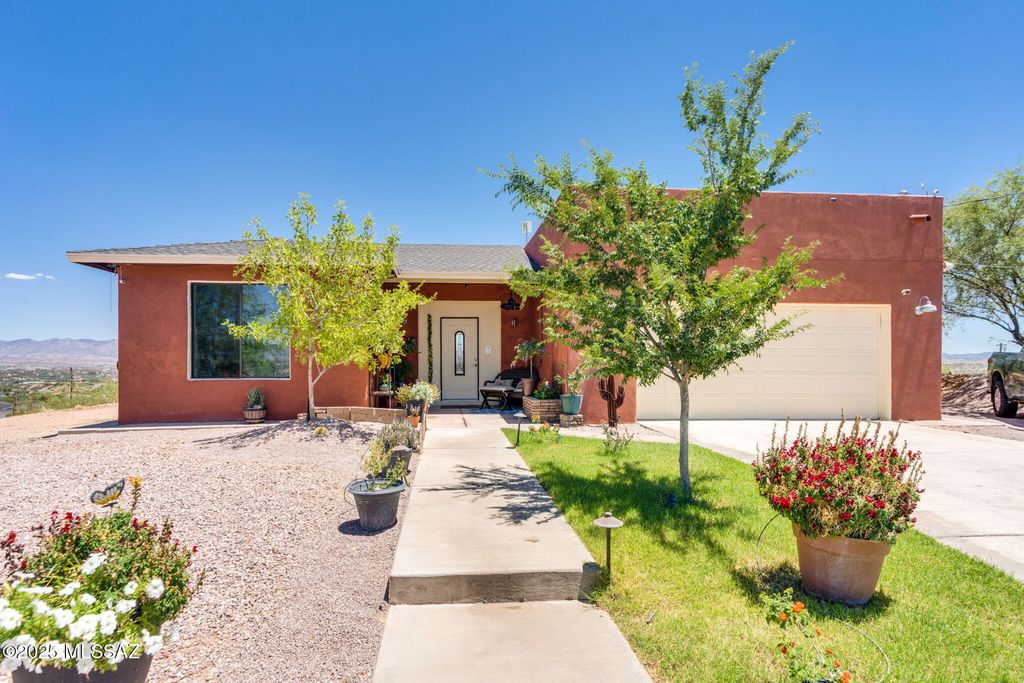 901 Via Puebla, Rio Rico, AZ 85648