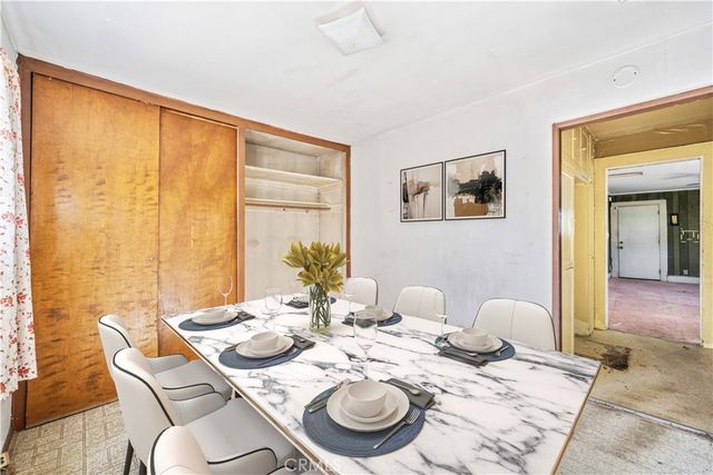 1542 E 83rd, Los Angeles, CA 90001