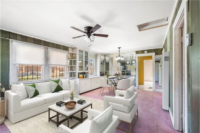 1542 E 83rd, Los Angeles, CA 90001
