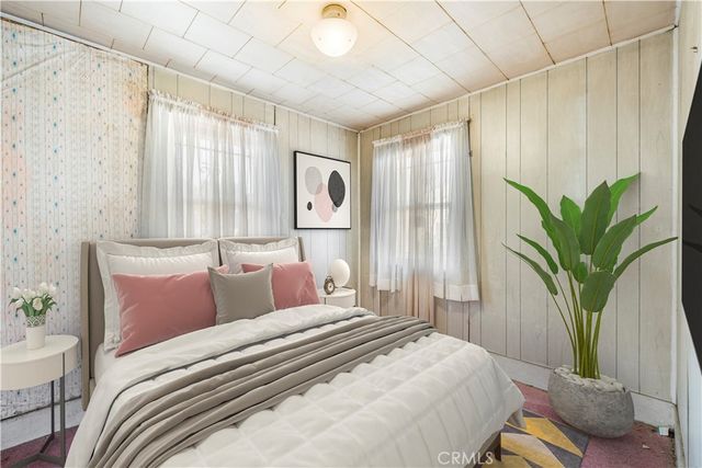 1542 E 83rd, Los Angeles, CA 90001