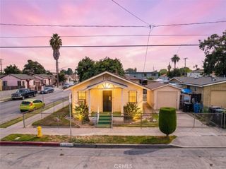 1542 E 83rd, Los Angeles, CA 90001