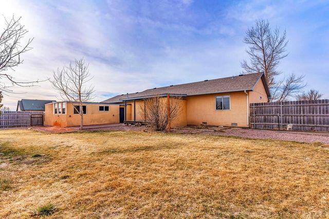 682 N Mancos Dr, Pueblo West, CO 81007