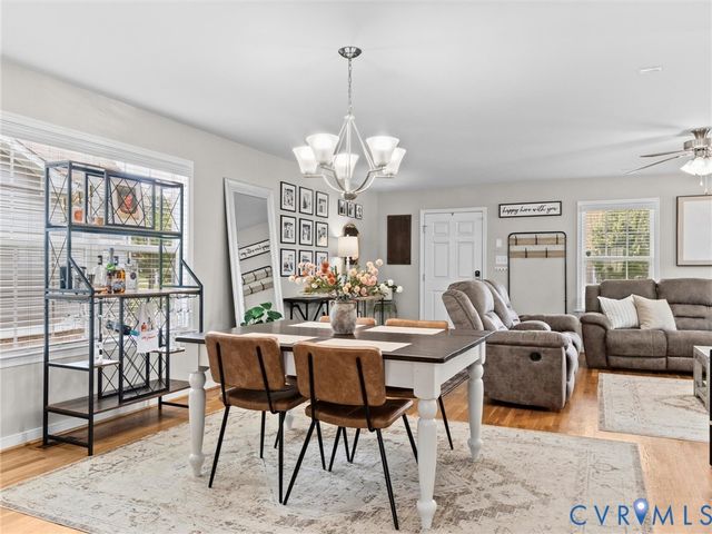 11210 Hill Ridge Ct, Ashland, VA 23005
