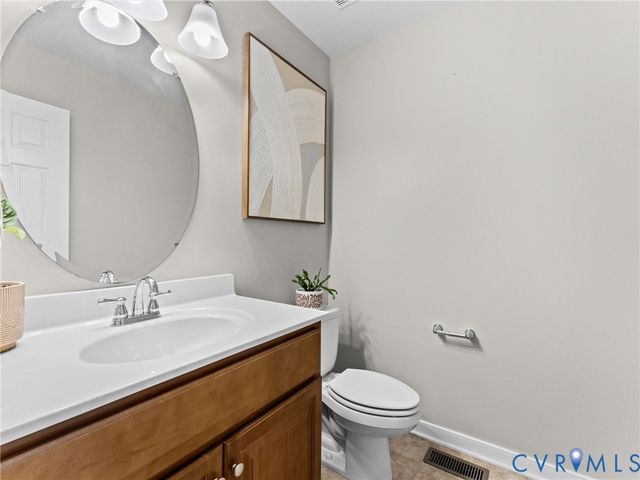 11210 Hill Ridge Ct, Ashland, VA 23005