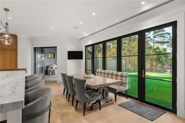 6091 GC Crow Road, Flowery Branch, GA 30542