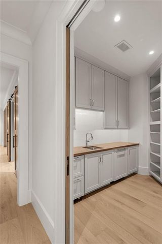 6091 GC Crow Road, Flowery Branch, GA 30542