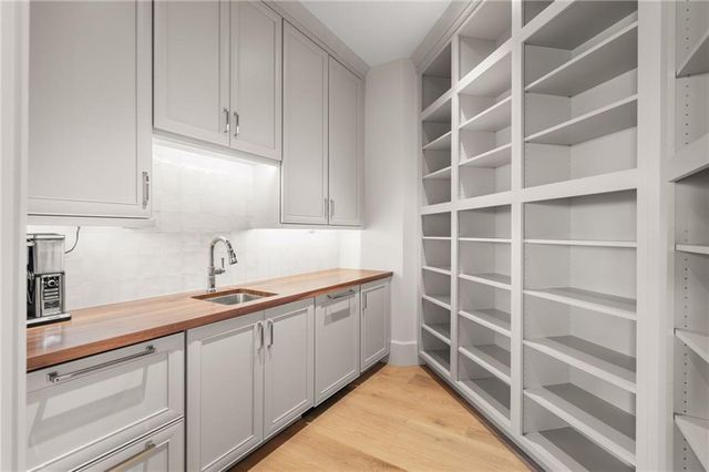 6091 GC Crow Road, Flowery Branch, GA 30542