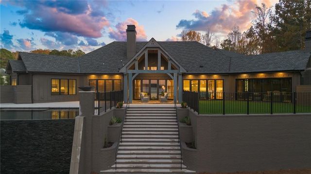 6091 GC Crow Road, Flowery Branch, GA 30542