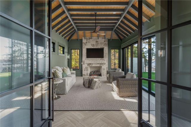 6091 GC Crow Road, Flowery Branch, GA 30542