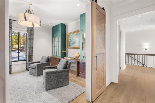 6091 GC Crow Road, Flowery Branch, GA 30542