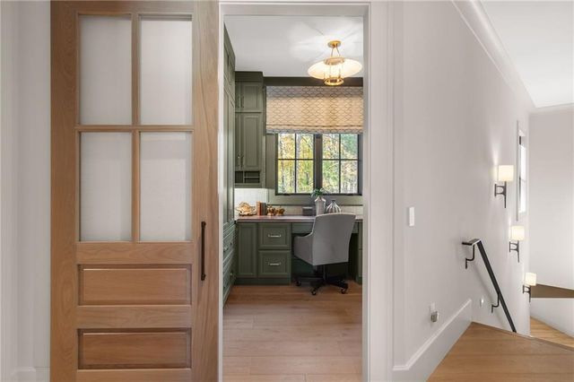 6091 GC Crow Road, Flowery Branch, GA 30542