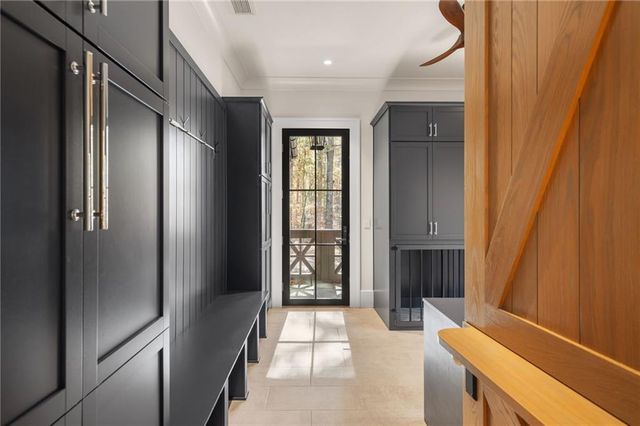 6091 GC Crow Road, Flowery Branch, GA 30542