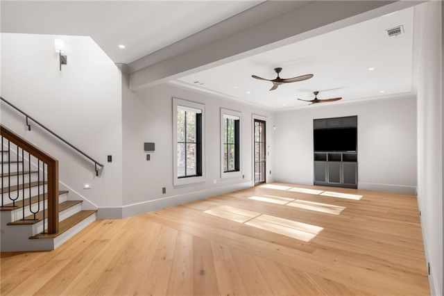 6091 GC Crow Road, Flowery Branch, GA 30542