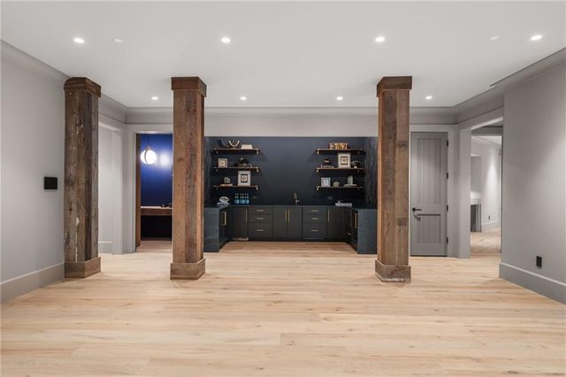 6091 GC Crow Road, Flowery Branch, GA 30542