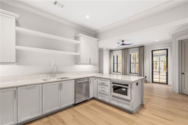 6091 GC Crow Road, Flowery Branch, GA 30542