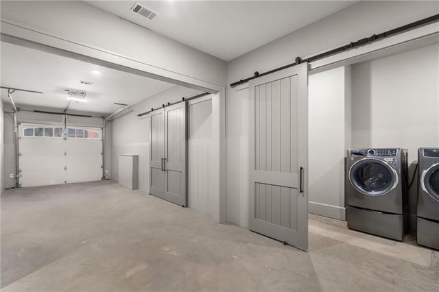 6091 GC Crow Road, Flowery Branch, GA 30542