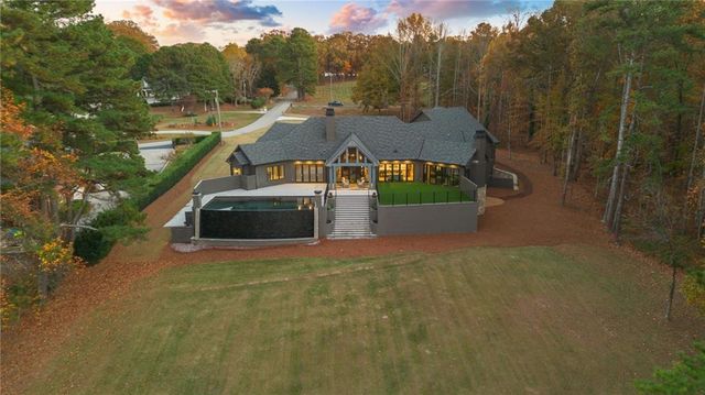 6091 GC Crow Road, Flowery Branch, GA 30542