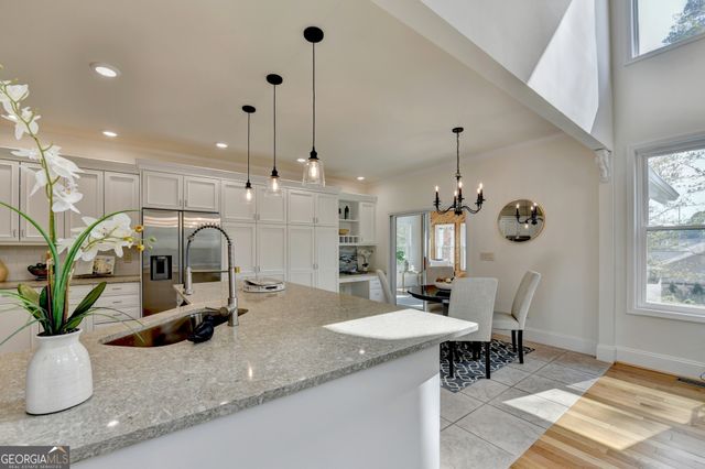 6336 Old Shadburn Ferry Road, Buford, GA 30518
