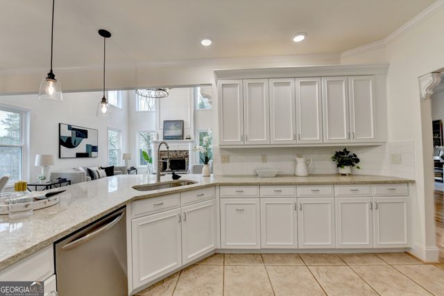 6336 Old Shadburn Ferry Road, Buford, GA 30518