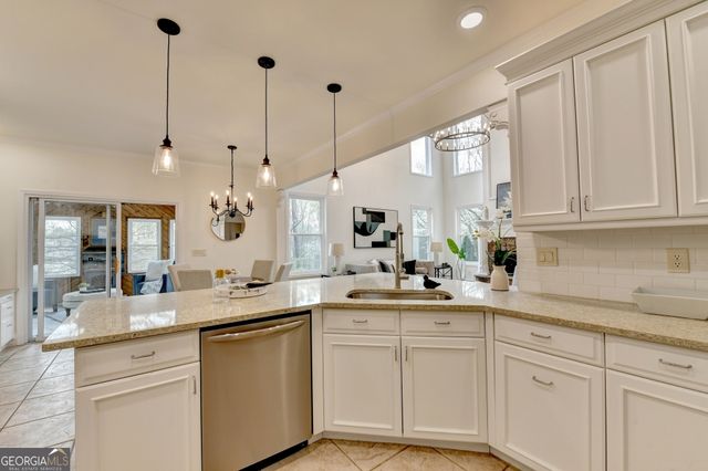6336 Old Shadburn Ferry Road, Buford, GA 30518