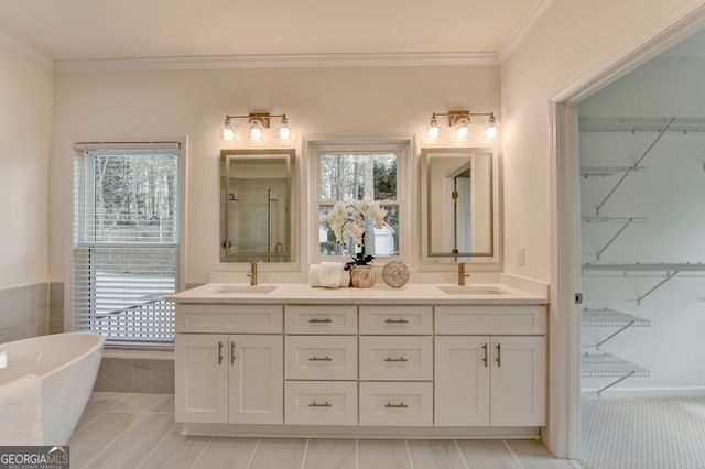 6336 Old Shadburn Ferry Road, Buford, GA 30518