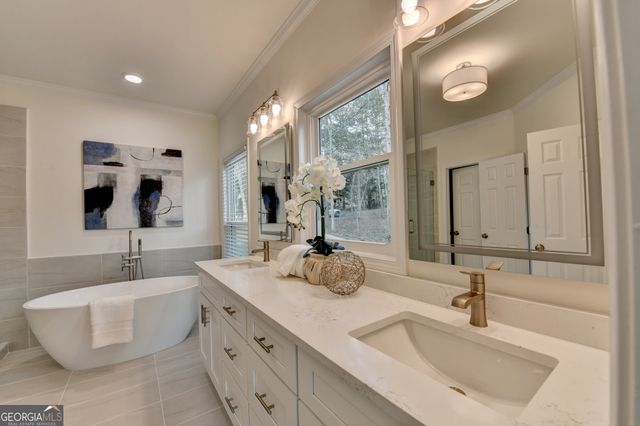 6336 Old Shadburn Ferry Road, Buford, GA 30518
