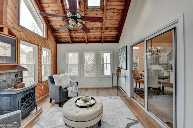 6336 Old Shadburn Ferry Road, Buford, GA 30518