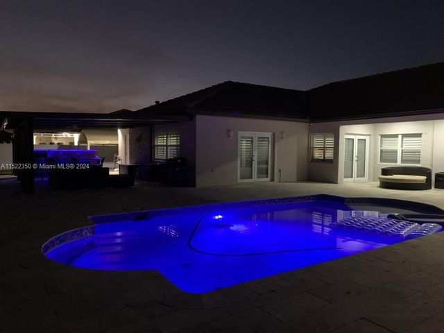 16344 SW 275th Ter, Homestead, FL 33031