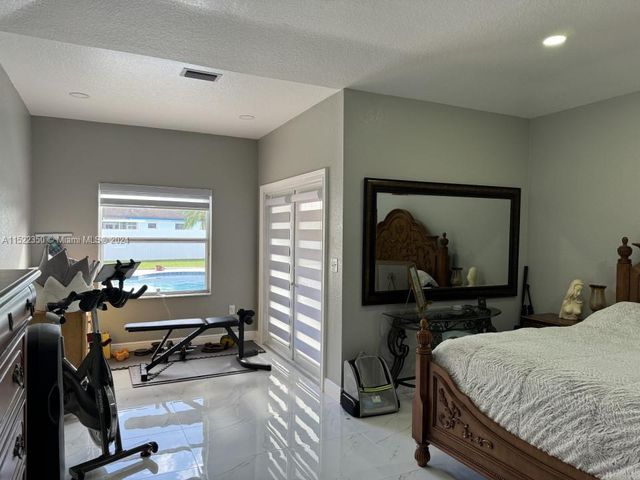 16344 SW 275th Ter, Homestead, FL 33031