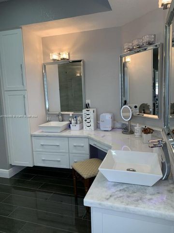 16344 SW 275th Ter, Homestead, FL 33031