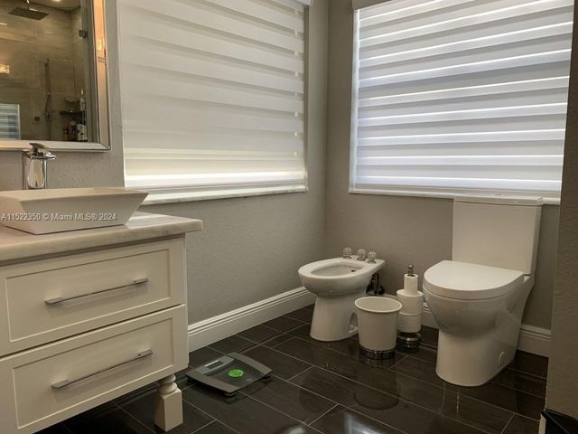 16344 SW 275th Ter, Homestead, FL 33031