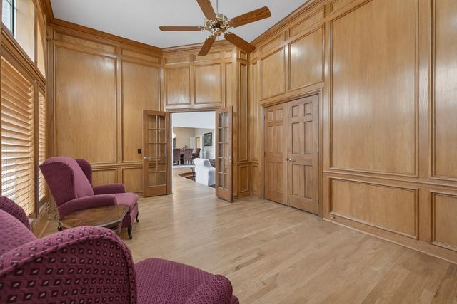 46 Pebble Cove Drive, The Woodlands, TX 77381