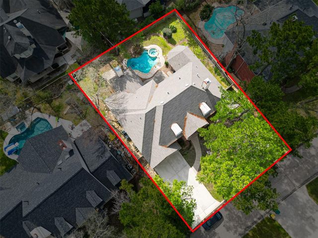 46 Pebble Cove Drive, The Woodlands, TX 77381