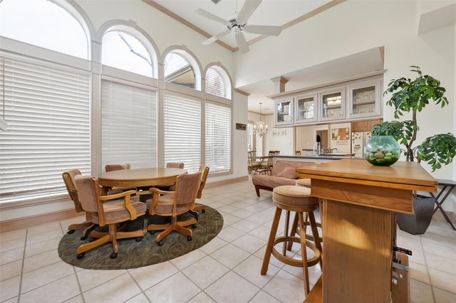 46 Pebble Cove Drive, The Woodlands, TX 77381