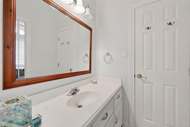 46 Pebble Cove Drive, The Woodlands, TX 77381