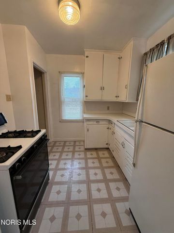 4025 Belmar Avenue, Toledo, OH 43612