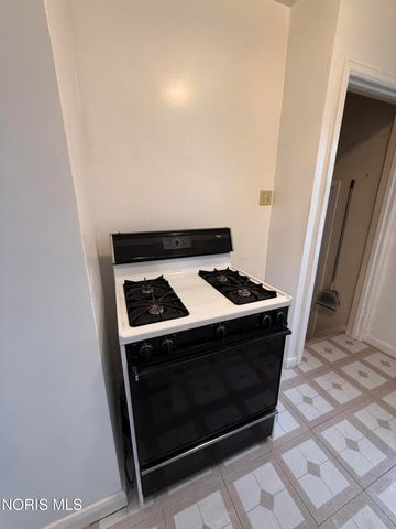 4025 Belmar Avenue, Toledo, OH 43612