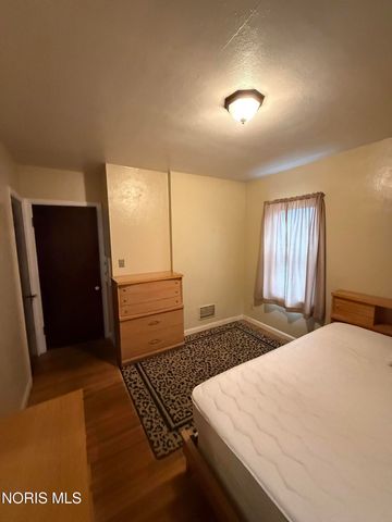 4025 Belmar Avenue, Toledo, OH 43612