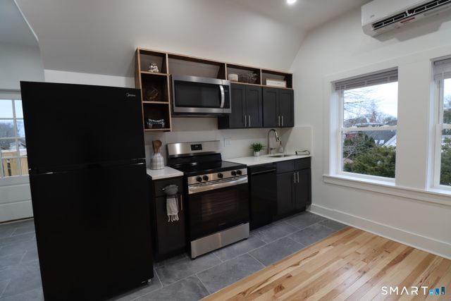 55 Channing Street 3, New London, CT 06320